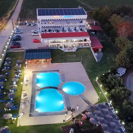 Vosporos Hotel Komotini Bagian luar foto