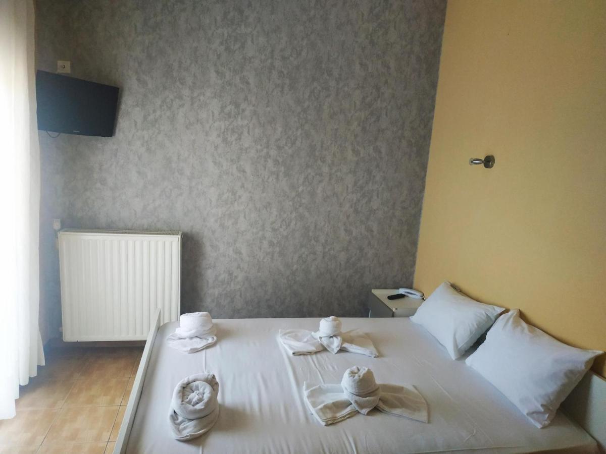 Vosporos Hotel Komotini Bagian luar foto