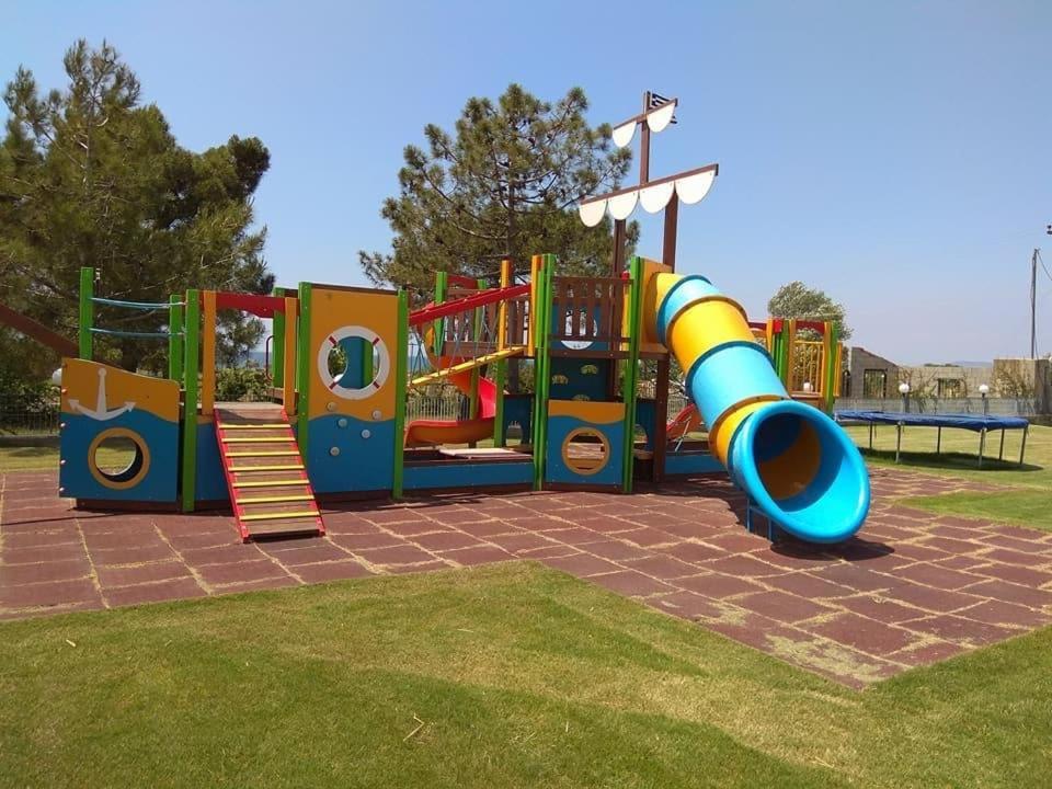Vosporos Hotel Komotini Bagian luar foto