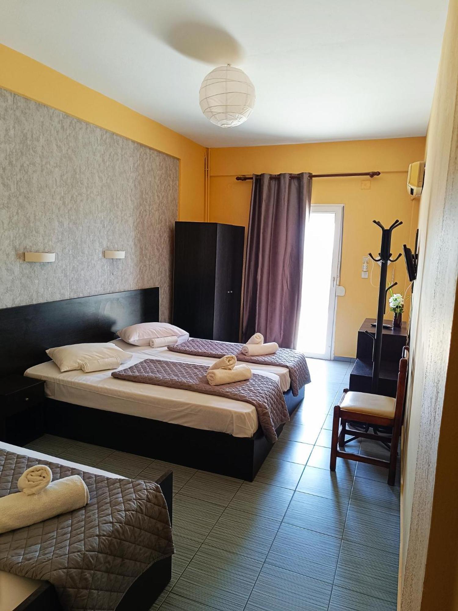Vosporos Hotel Komotini Bagian luar foto