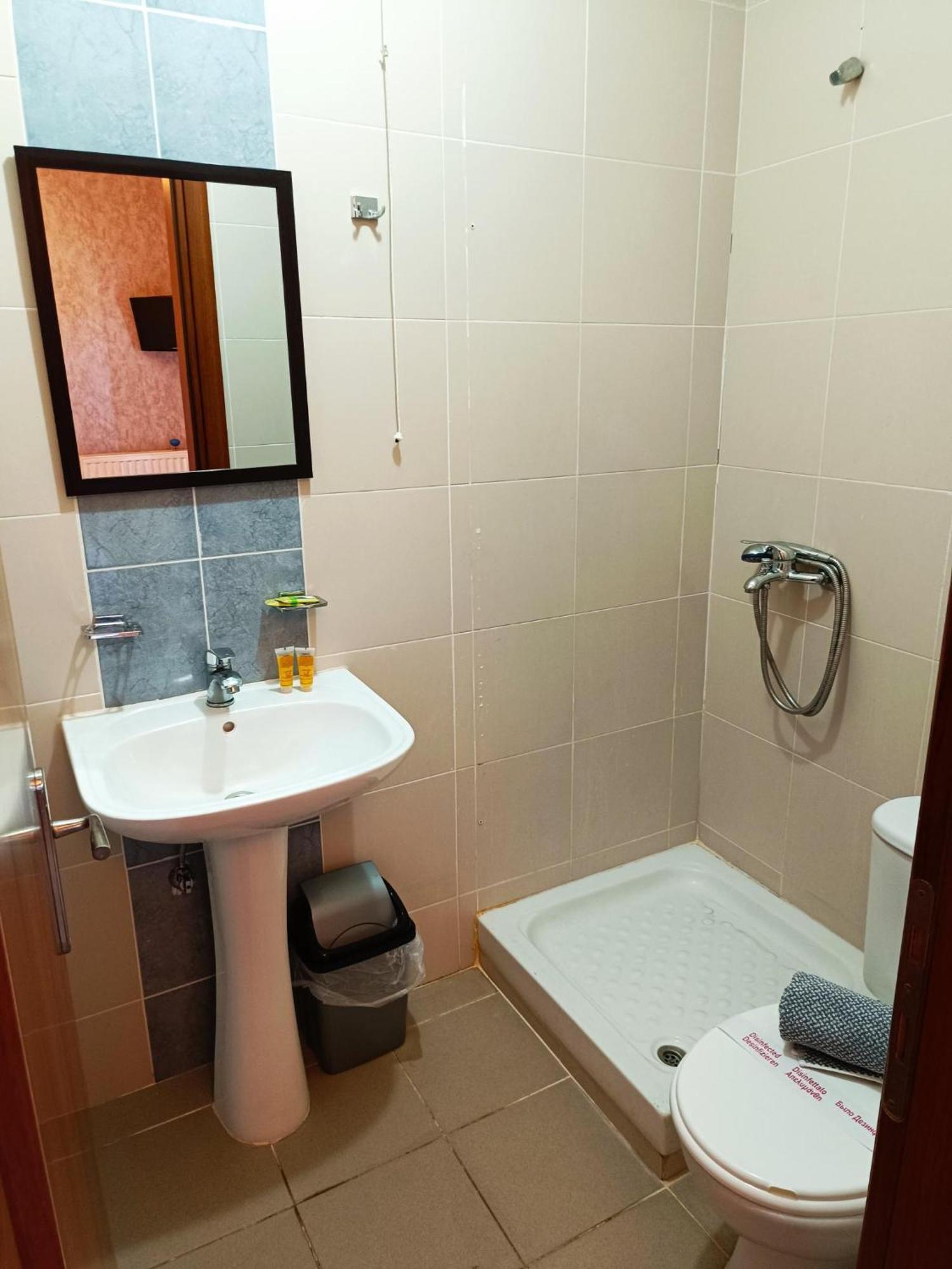 Vosporos Hotel Komotini Bagian luar foto