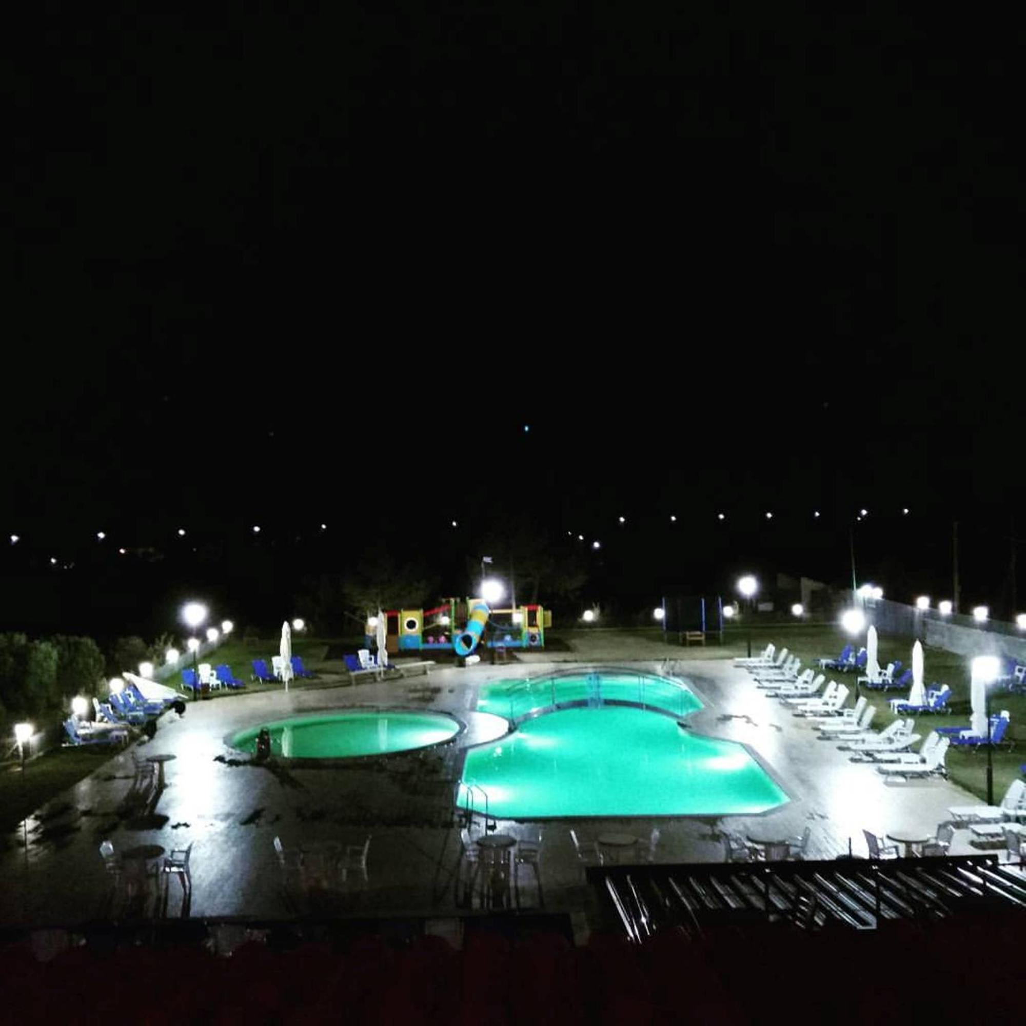 Vosporos Hotel Komotini Bagian luar foto